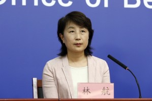 【全国中高风险地区降至个位数／全国中高风险地区归零】