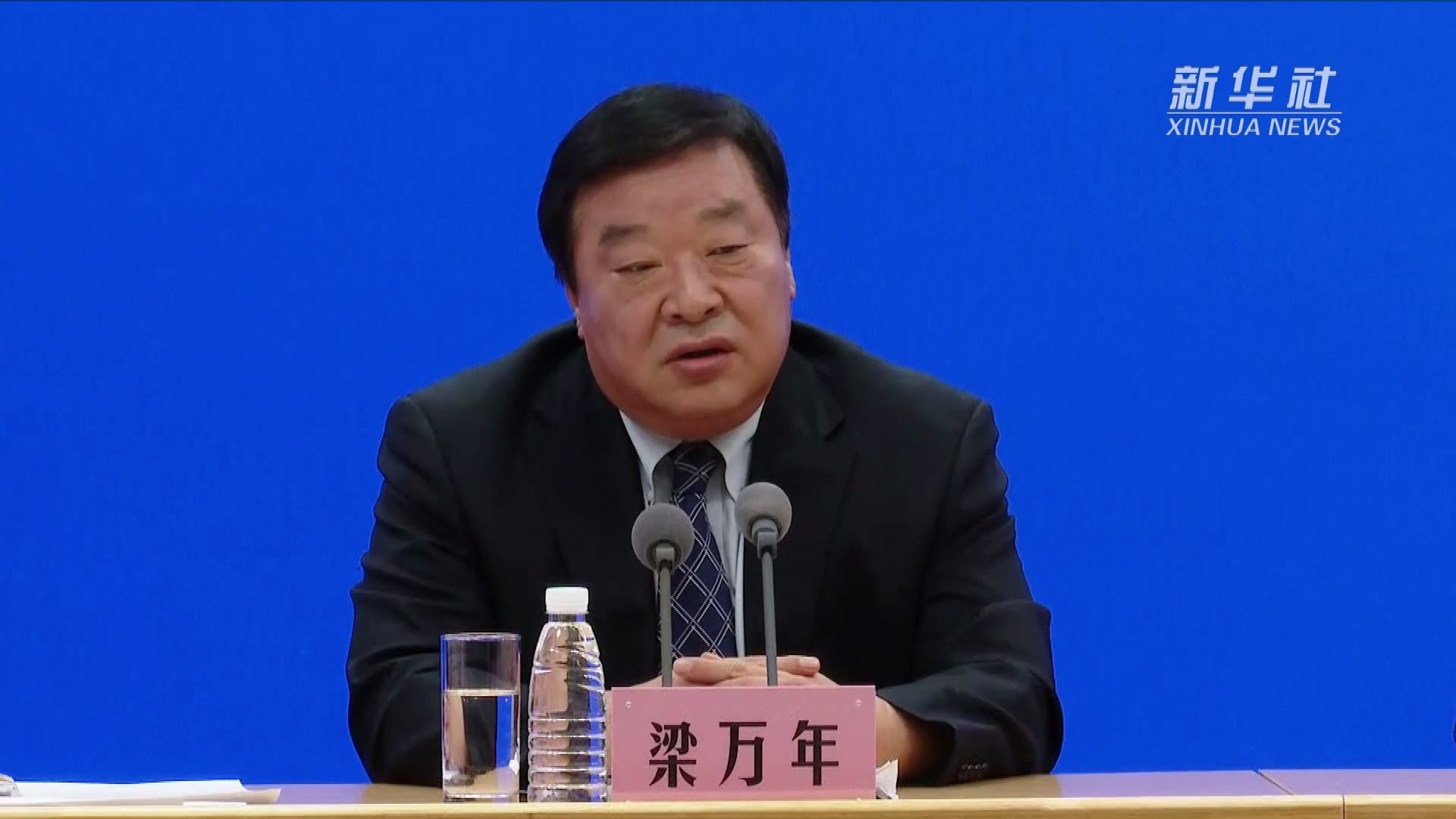 多地取消查48小时核酸专家：非躺平,取消持48小时核酸检测-第1张图片